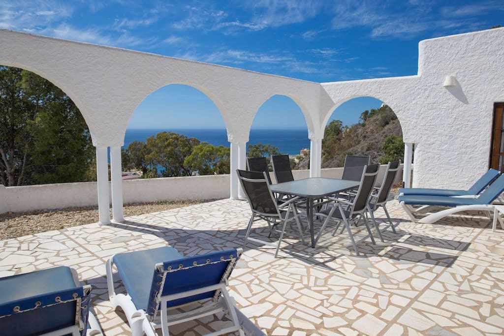 Casa de montaña de 3 dormitorios con vistas al mar: Villa en alquiler en Mojácar, Almería