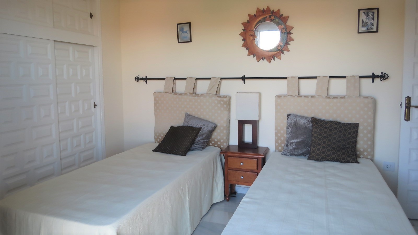 Fantástico alojamiento con espacio para divertirse: Villa en alquiler en La Fuente Del Royo, Almería
