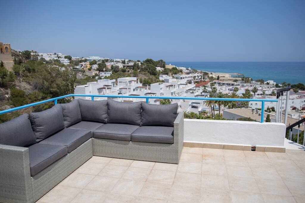 Moderna casa de 3 dormitorios con hermosas vistas: Villa en alquiler en Mojácar, Almería