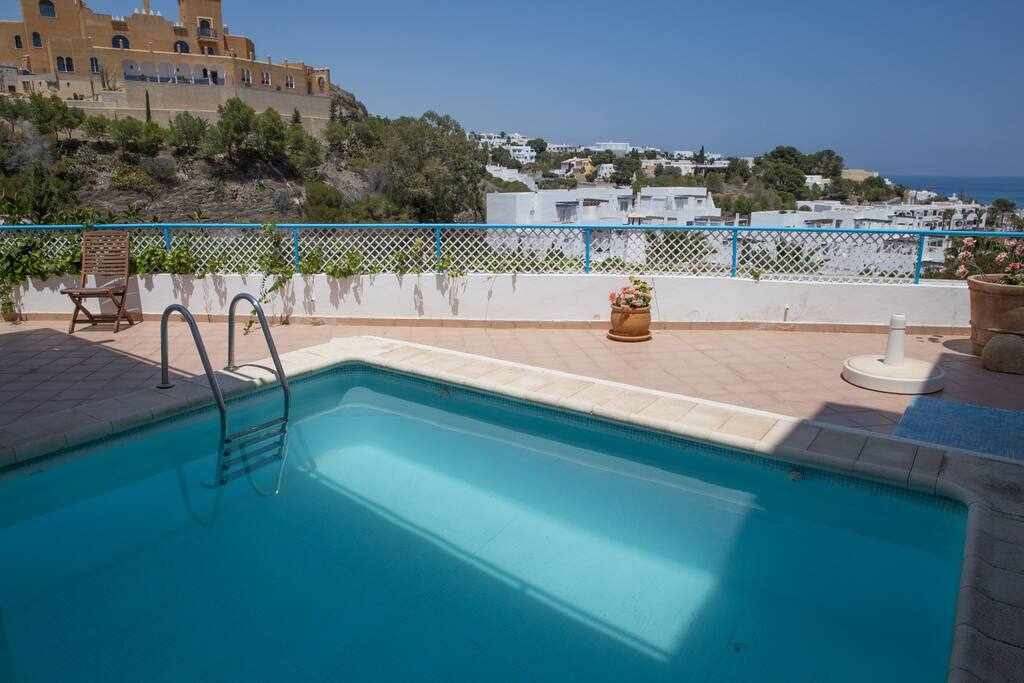 Moderna casa de 3 dormitorios con hermosas vistas: Villa en alquiler en Mojácar, Almería