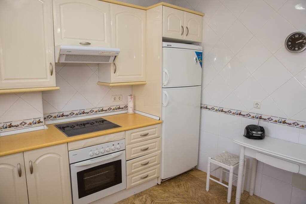 Sunshine lovely townhouse virtually at the beach: Apartment for Rent in Mojácar, Almería