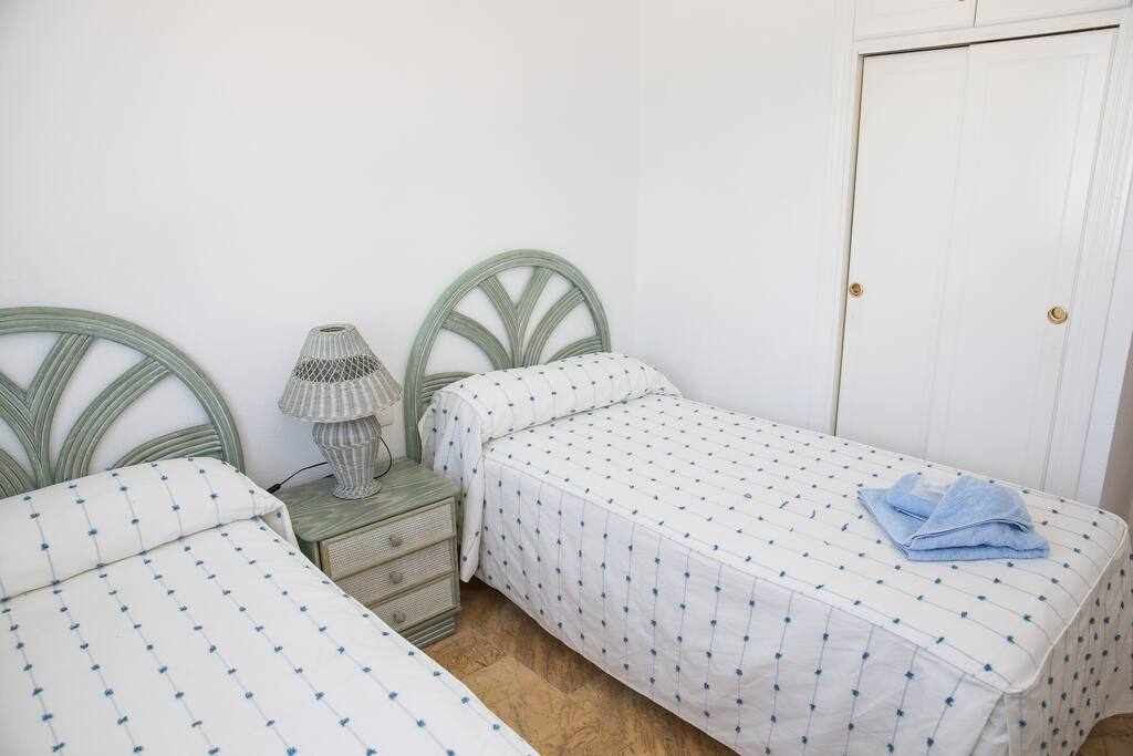 Sunshine lovely townhouse virtually at the beach: Apartment for Rent in Mojácar, Almería