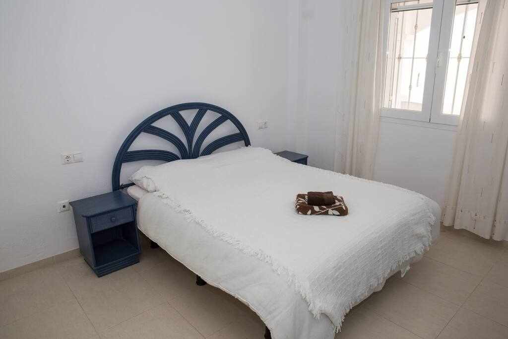Oasis del Mar I (IV), 2 minute walk to the beach: Apartment for Rent in Mojácar, Almería