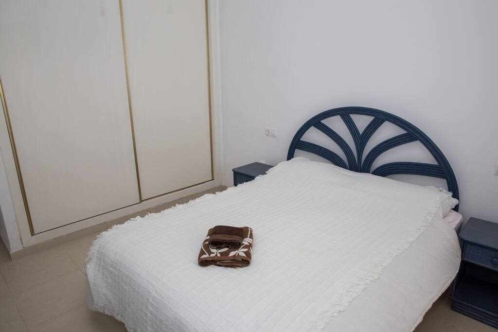 Oasis del Mar I (IV), 2 minute walk to the beach: Apartment for Rent in Mojácar, Almería