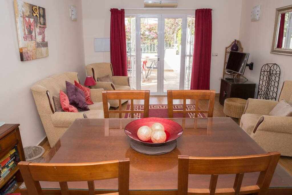 Los Llanos III: Apartment for Rent in Mojácar, Almería
