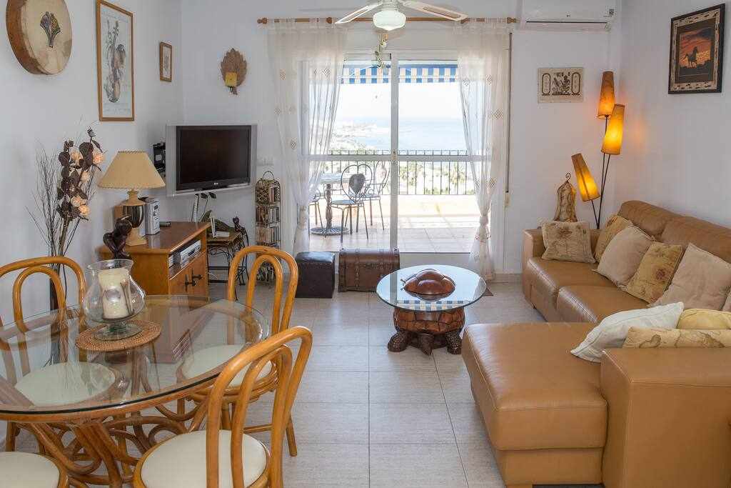 Hermoso apartamento con vistas al mar Mediterráneo: Apartamento en alquiler en Mojácar, Almería