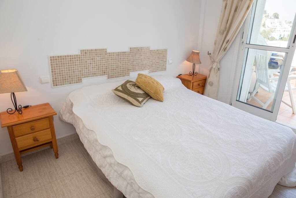 Hermoso apartamento con vistas al mar Mediterráneo: Apartamento en alquiler en Mojácar, Almería