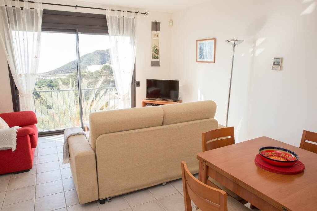 Macenas  VII, Lovely 2/3 Bedroom: Apartment for Rent in Mojácar, Almería