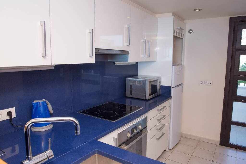 Macenas  VII, Lovely 2/3 Bedroom: Apartment for Rent in Mojácar, Almería