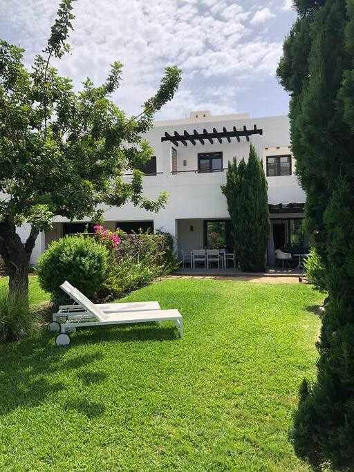 Torres 10, modern 4 bedrooms, communal pool: Villa for Rent in Mojácar, Almería