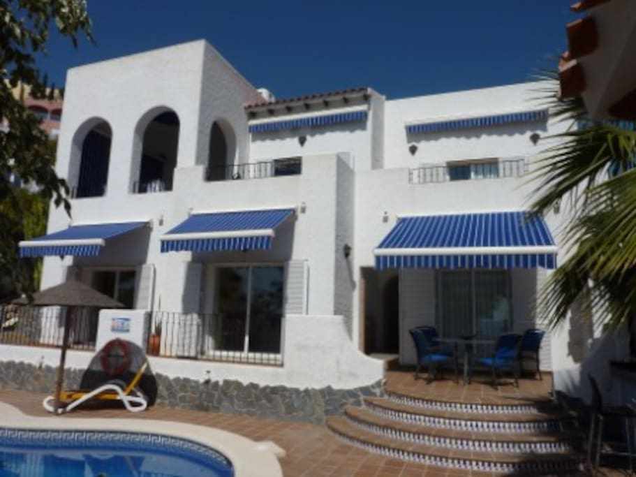 Ideal villa for a quiet and relaxing holiday: Villa for Rent in Mojácar, Almería