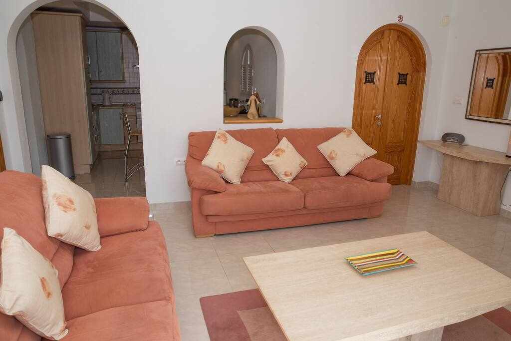 Ideal villa for a quiet and relaxing holiday: Villa for Rent in Mojácar, Almería