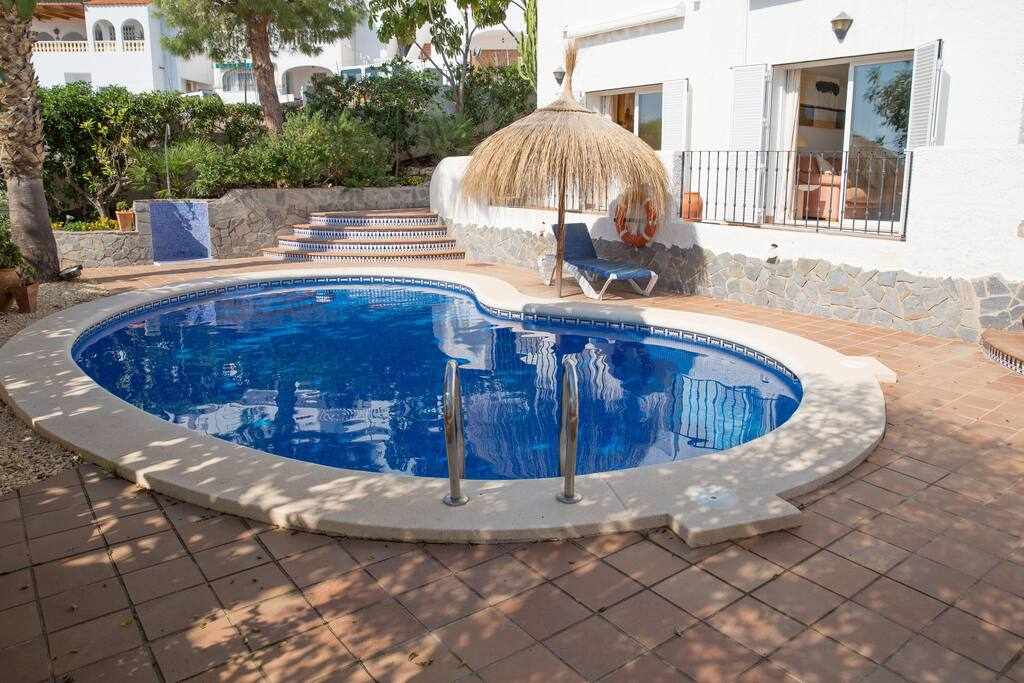 Ideal villa for a quiet and relaxing holiday: Villa for Rent in Mojácar, Almería