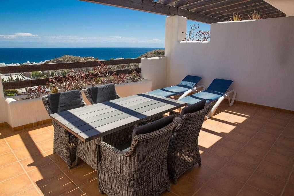 Apartamento con impresionantes vistas al Mar: Apartamento en alquiler en La Parata, Almería