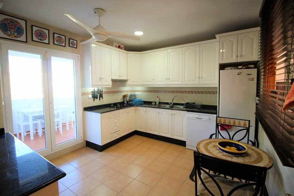Casa Ania, 3 bed, 3 bath, small private pool: Apartment for Rent in Mojácar, Almería
