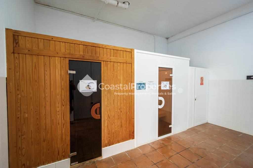 Al Andalus I, 2 Bed , 2 Bath, Communal Pool.: Apartment for Rent in Vera, Almería