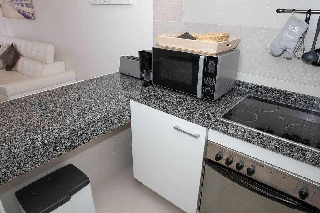 Encantador y moderno apartamento de un dormitorio: Apartamento en alquiler en Mojácar, Almería