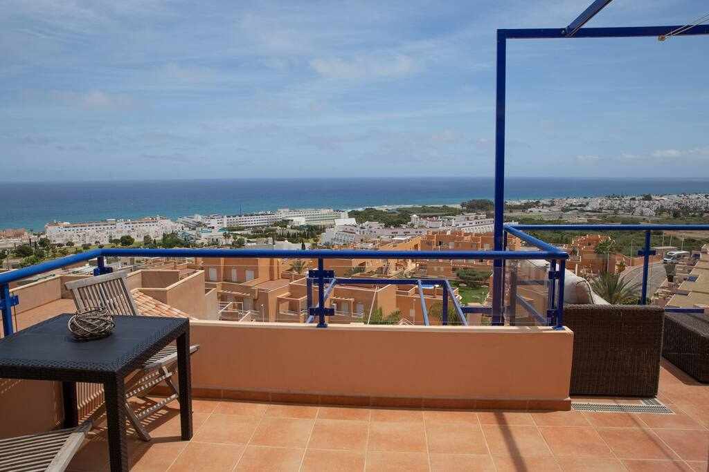 Encantador y moderno apartamento de un dormitorio: Apartamento en alquiler en Mojácar, Almería