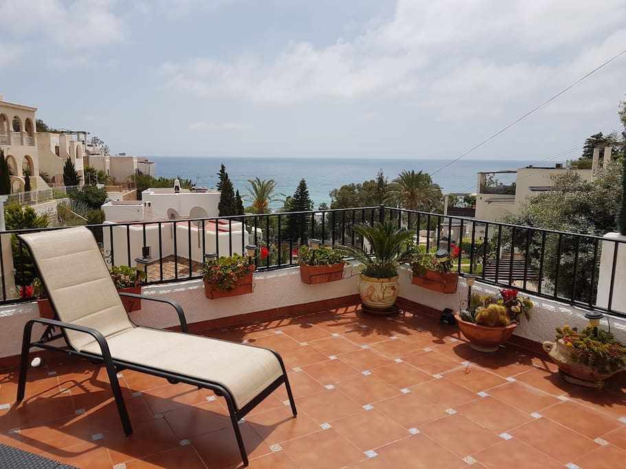 Perfect villa for a quiet and relaxing holiday: Villa for Rent in Mojácar, Almería