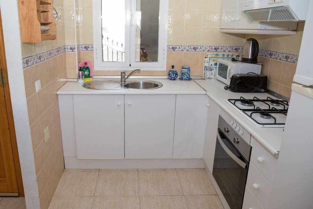 Apartment a few meters from the beach with pool: Apartment for Rent in Mojácar, Almería