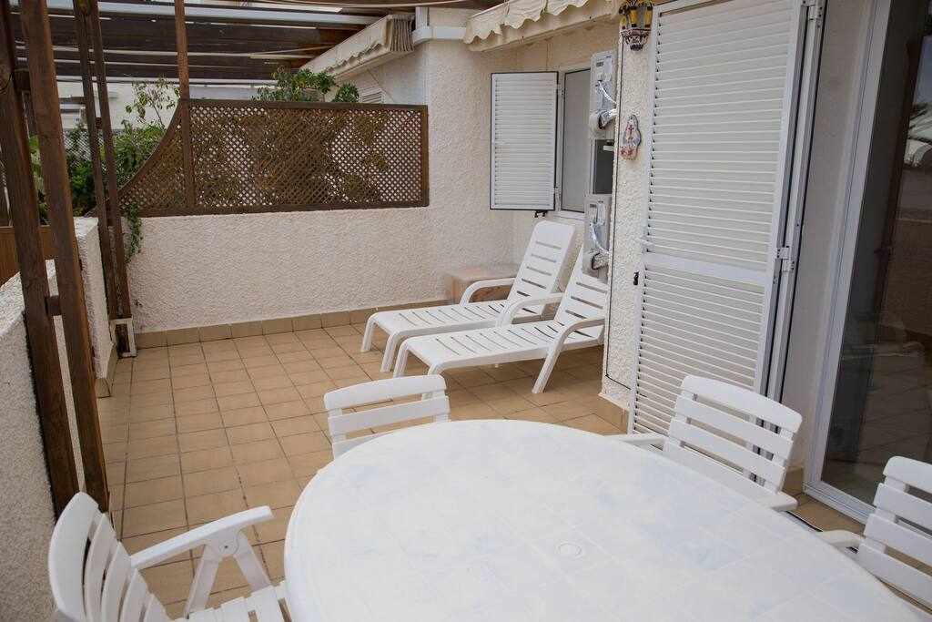 Apartment a few meters from the beach with pool: Apartment for Rent in Mojácar, Almería