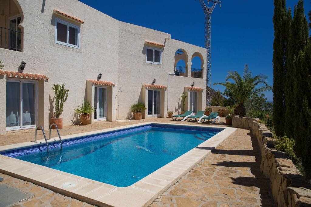 Impresionante villa privada con piscina: Villa en alquiler en Mojácar, Almería