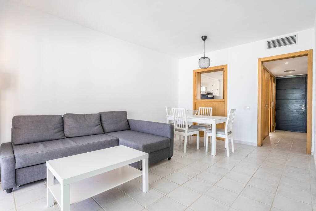 Apartment located in the luxurious Macenas complex: Apartment for Rent in Mojácar, Almería