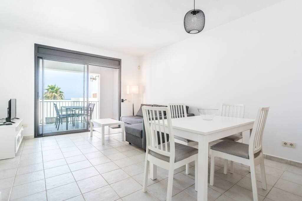 Macenas,  XX: Apartment for Rent in Mojácar, Almería