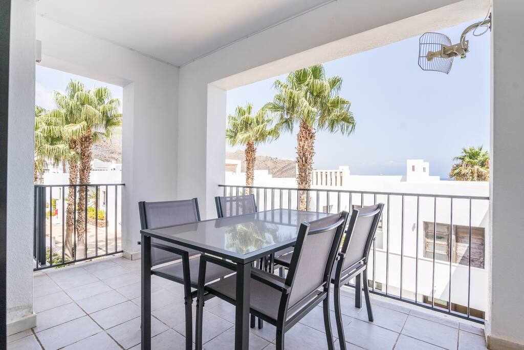 Apartment located in the luxurious Macenas complex: Apartment for Rent in Mojácar, Almería