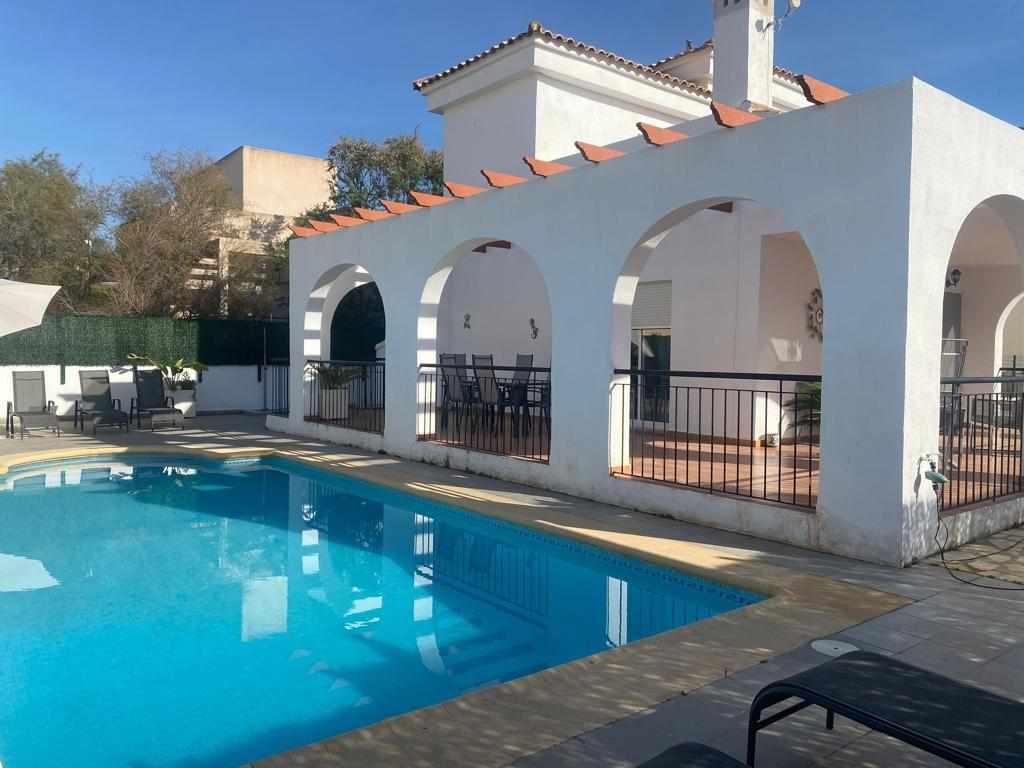 lovely three bedroomed villa with private pool : Villa for Rent in Turre, Almería