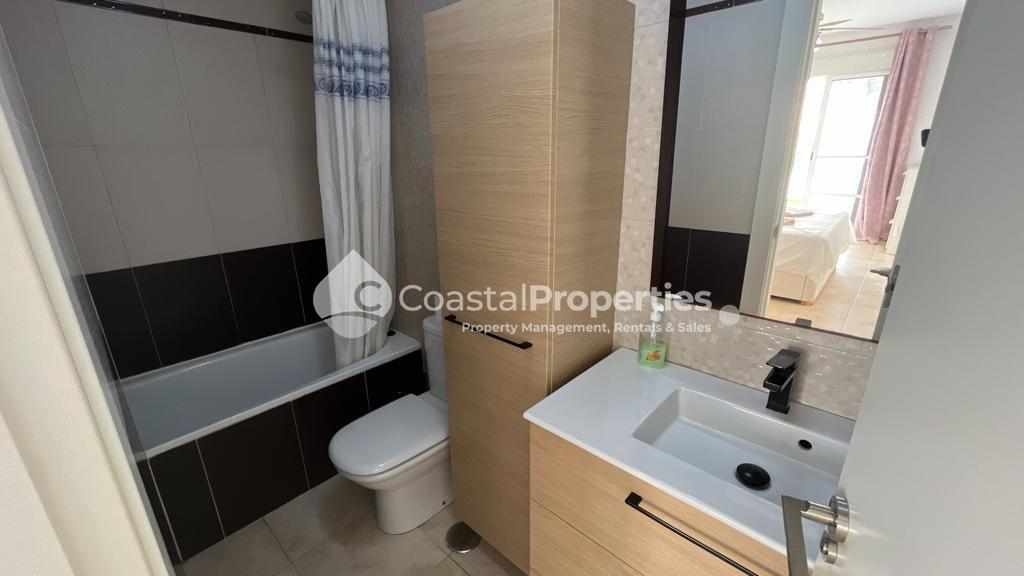 Residencial Oasis 11: Apartment for Rent in Mojácar, Almería