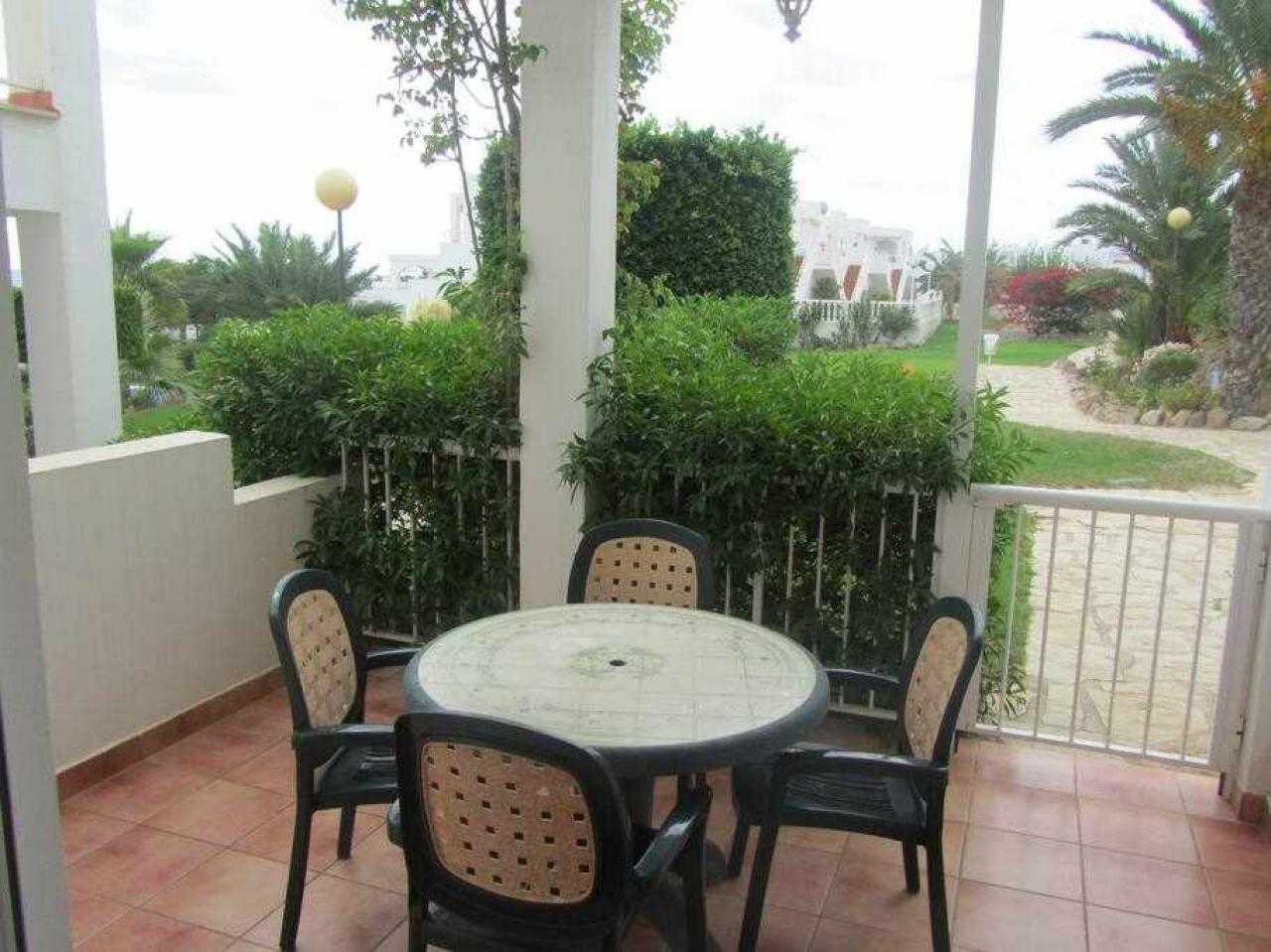Sunshine lovely townhouse virtually at the beach: Apartment for Rent in Mojácar, Almería