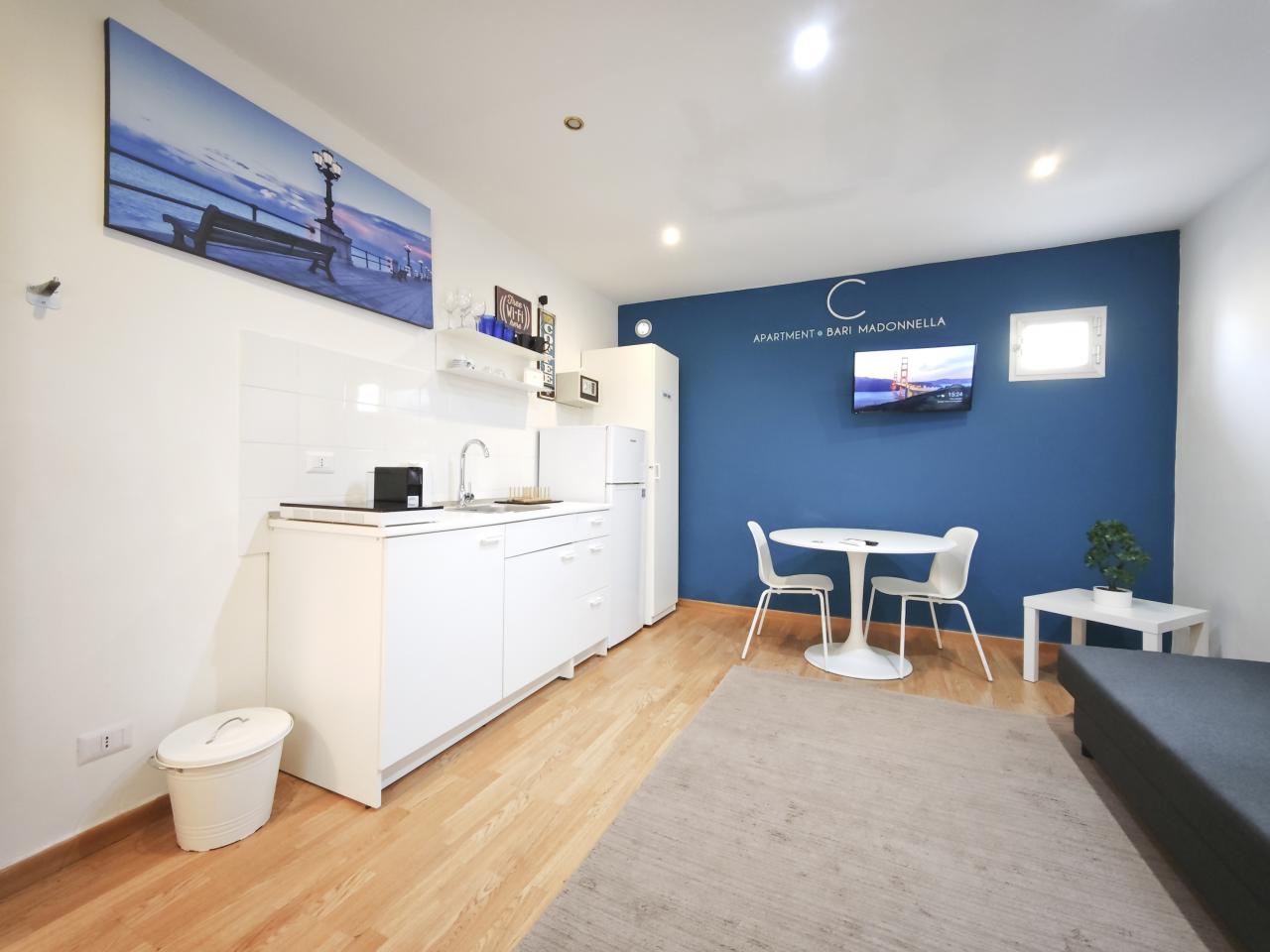 Bari Central Apartment 4