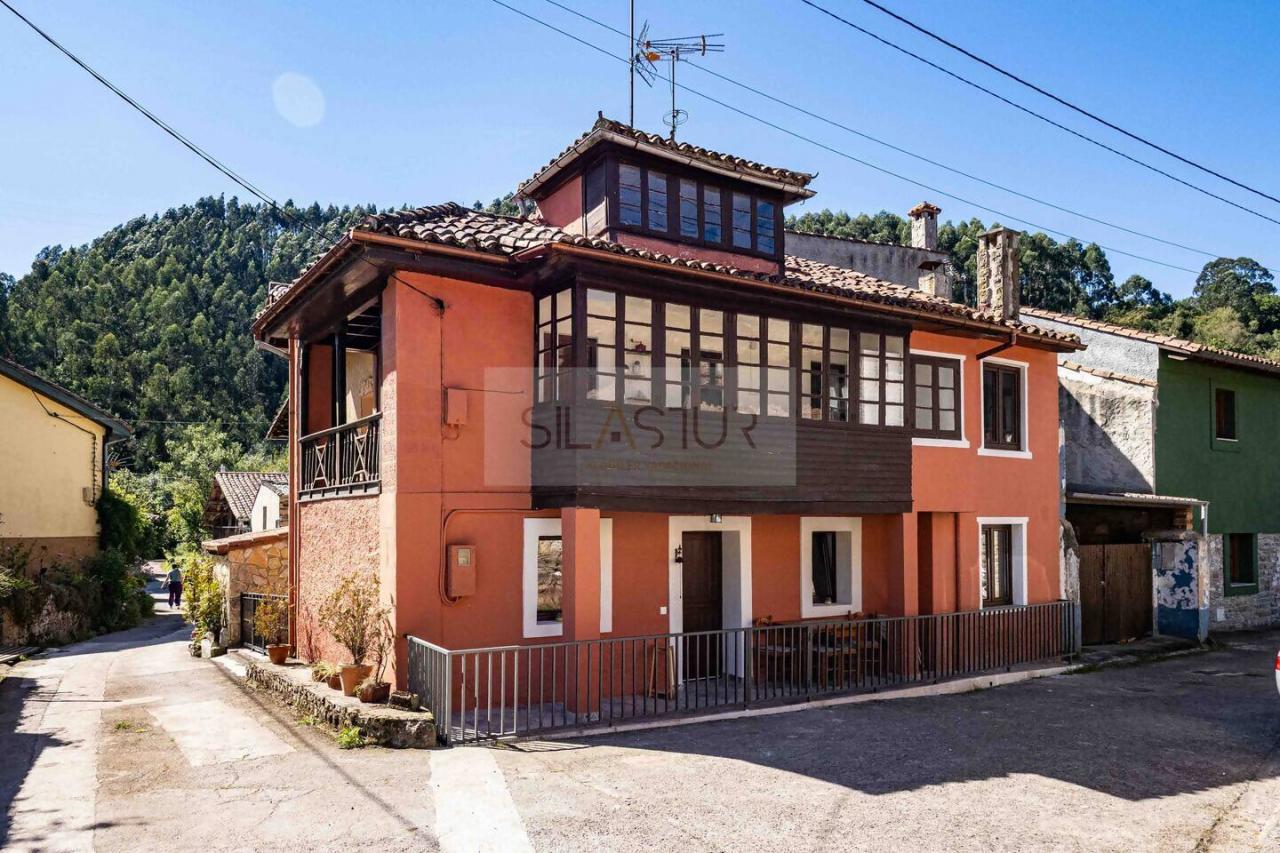 La Casina Roja De Colunga