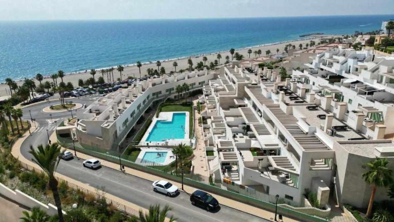 Stunning New Build first line apartment Stunning New Build first line apartment