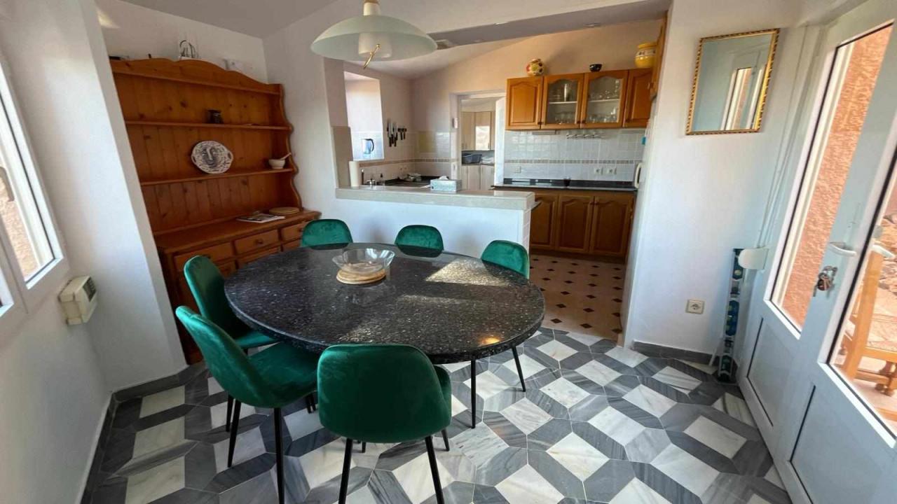lovely villa with views of the sunsets: Villa for Rent in Turre, Almería