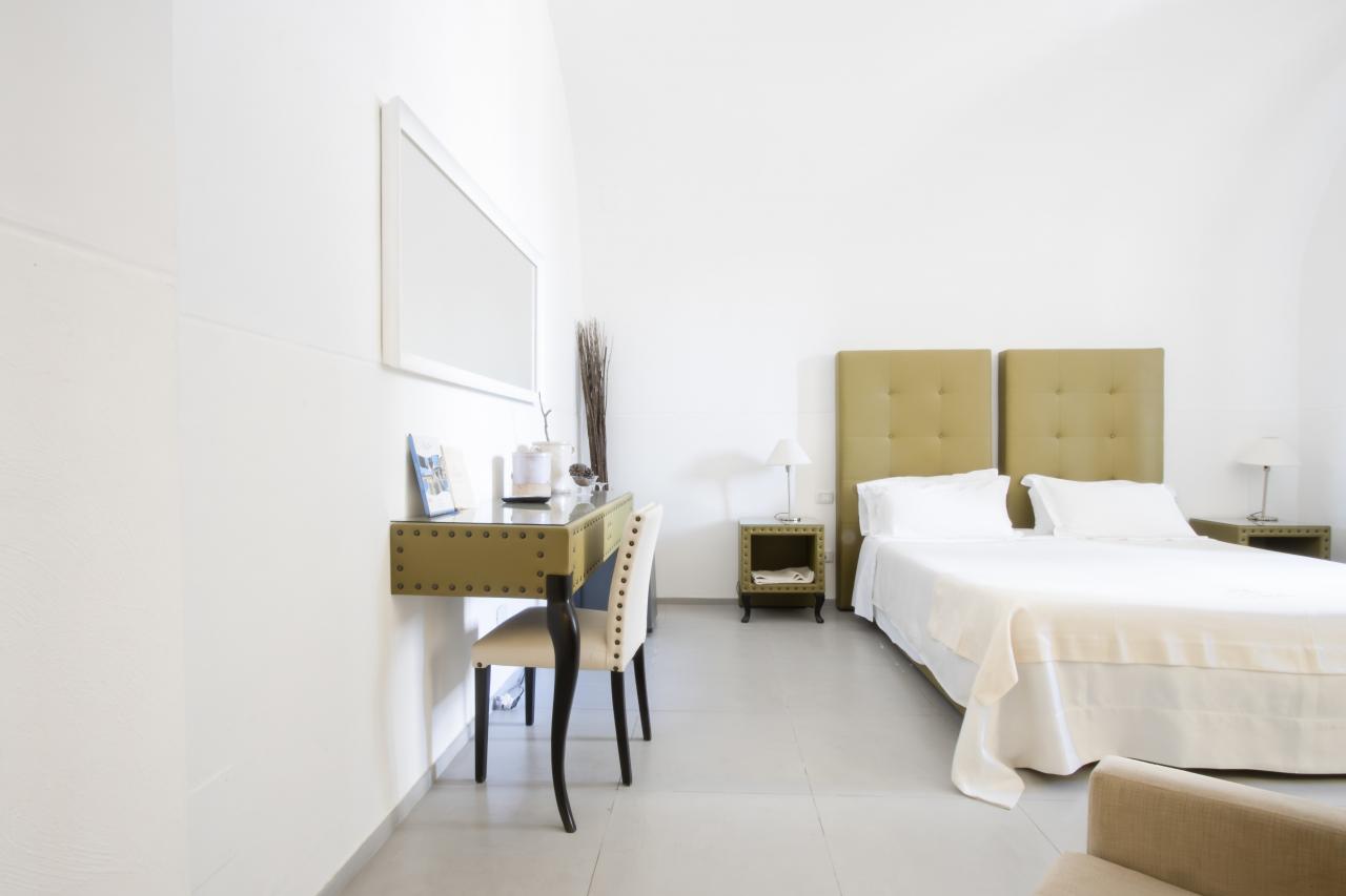 Clara Suite 1 3