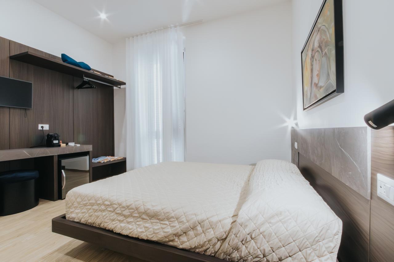 Reale Room 3