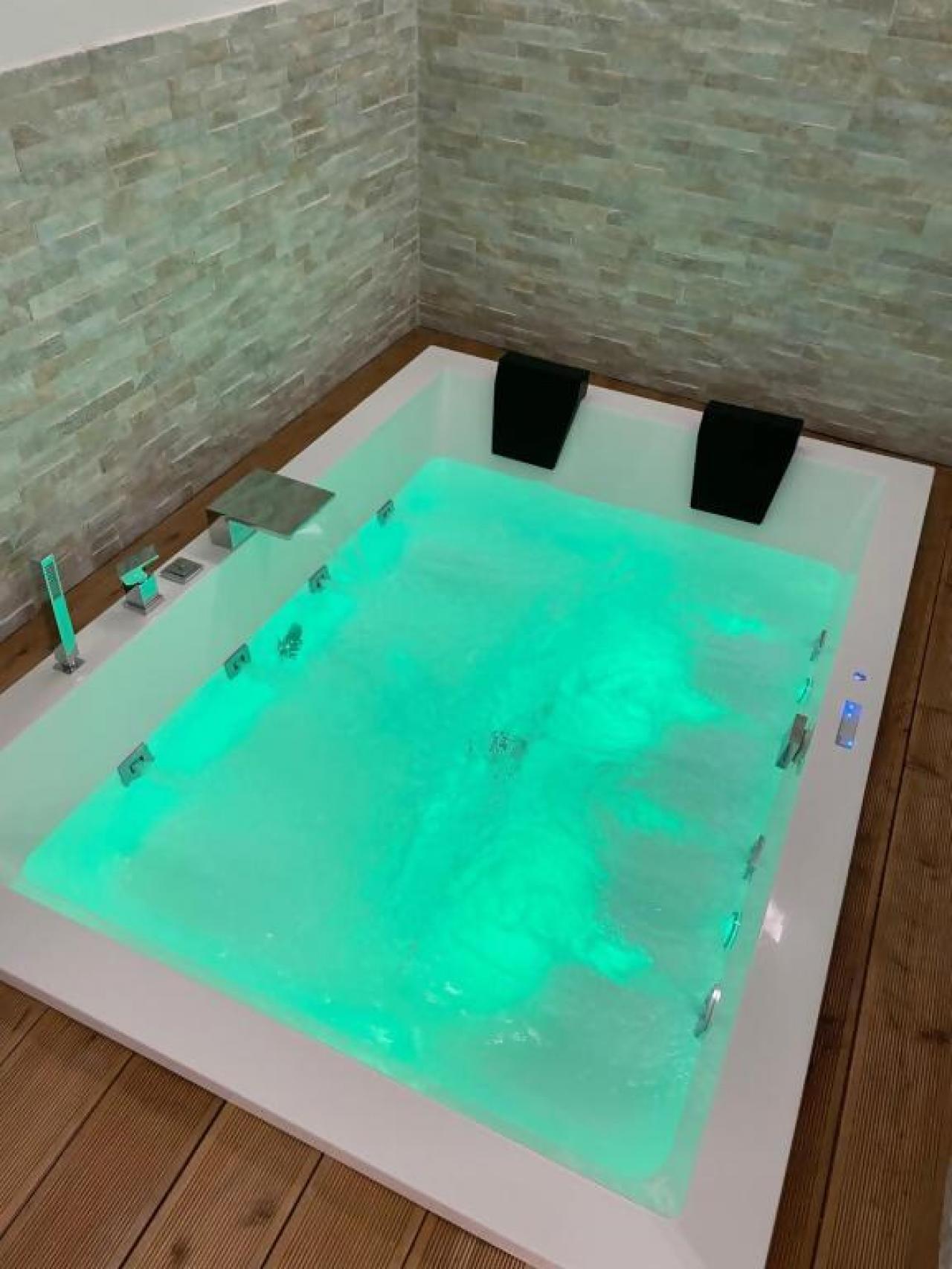 Luxury Room 4